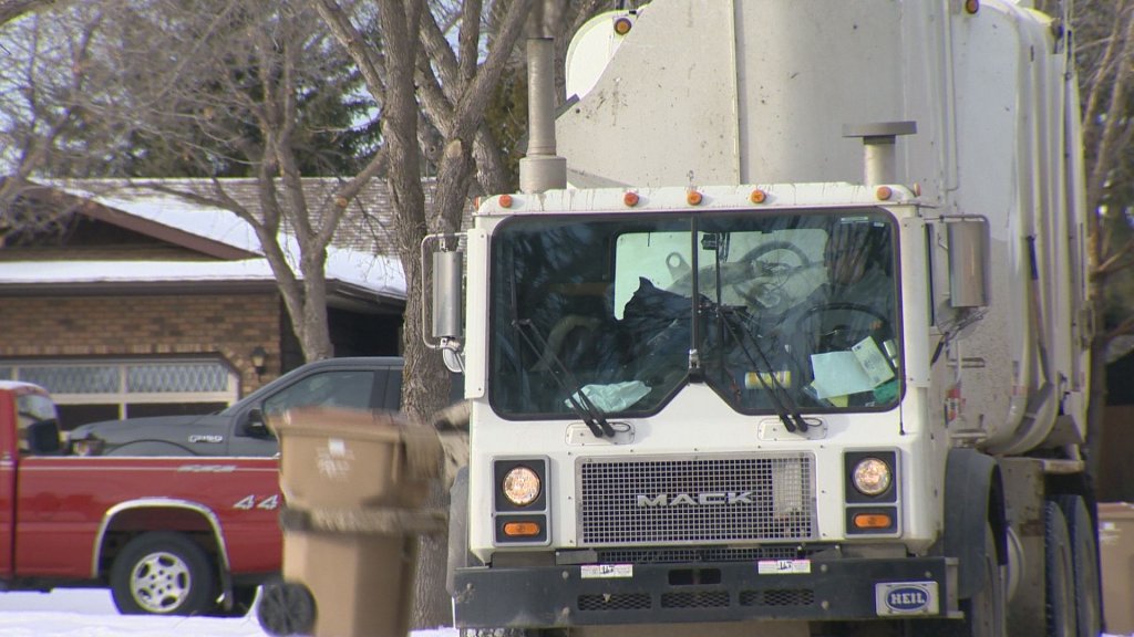 Hundreds of condo owners in Regina left without city-run garbage pickup