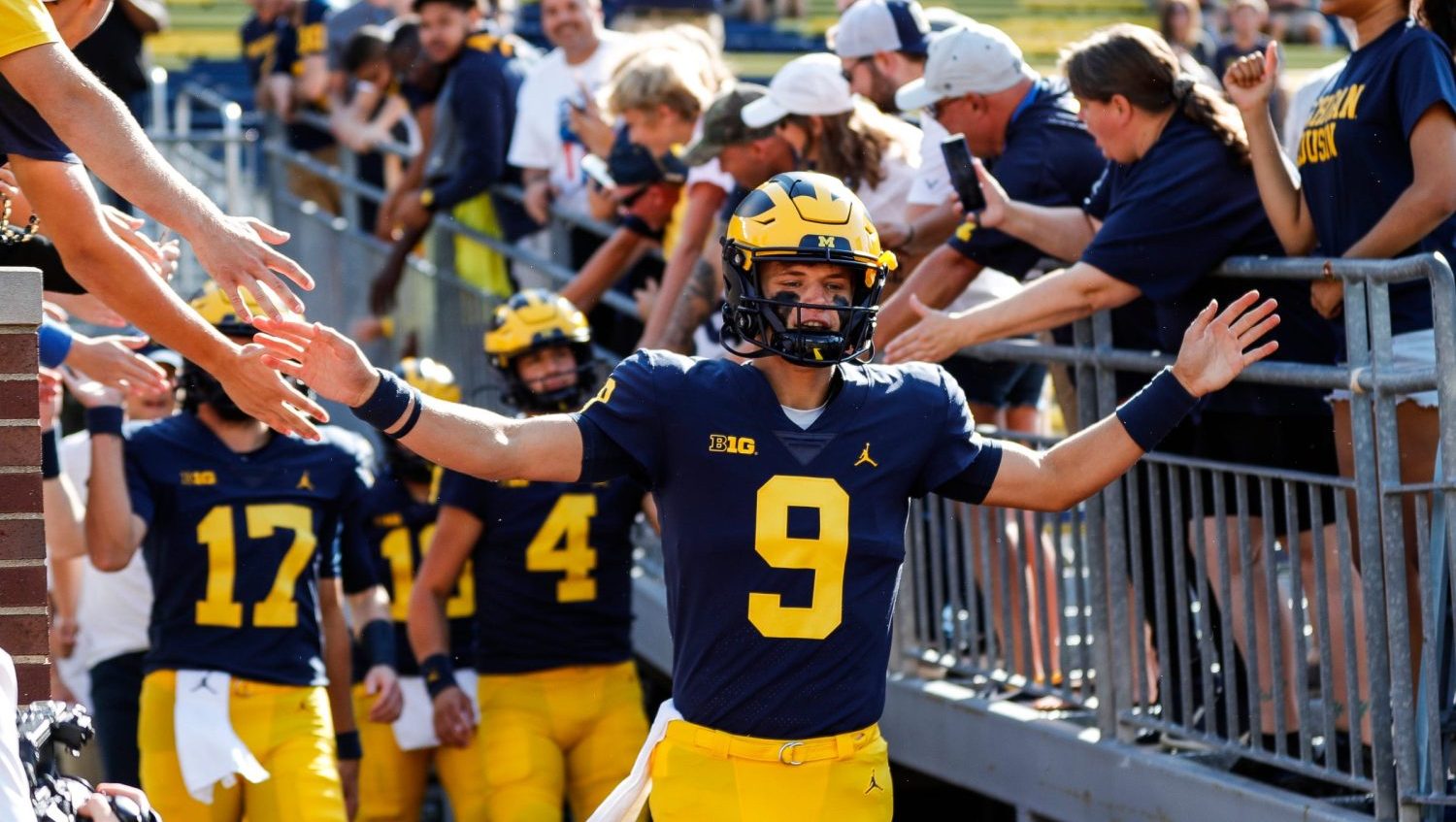 CFB world reacts to massive Michigan announcement