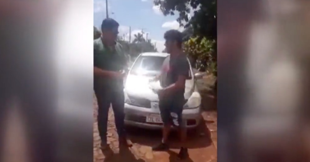 Noble gesto se volvió viral: Hombre devolvió el auto que se ganó en rifa solidaria