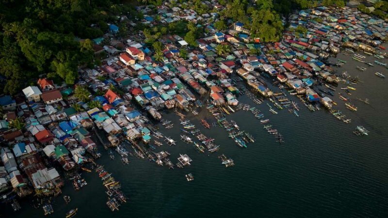 Philippines urges fishermen to keep up presence at China-held shoal