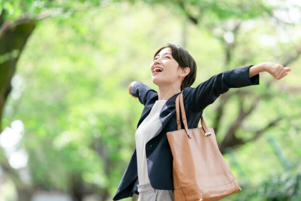 「花粉症」が突然治った？「勝手に完治」「自然治癒」の真偽をアレルギー専門医がわかりやすく